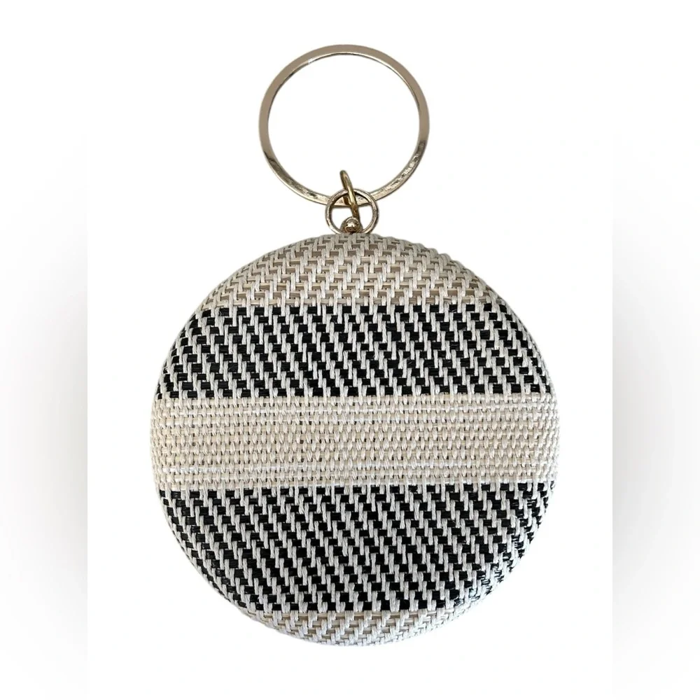 Savanna Cream Black Round Woven Crossbody Satchel Gold Chain Boho Bag Purse - Picture 8 of 13